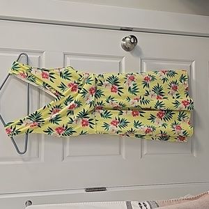 Land's End woman's swimming suit one piece size 4